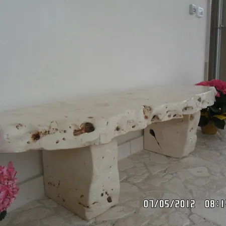 La Luna Guest house